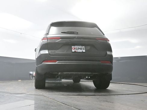 New 2026 Jeep Grand Cherokee Limited w/ Limited Altitude Package AWD/4WD image 44