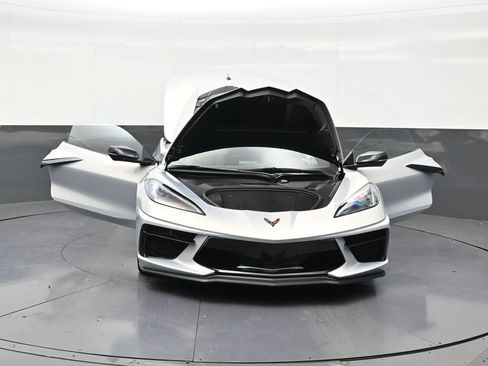 Used 2023 Chevrolet Corvette Stingray Coupe w/ Z51 Performance Package RWD image 33