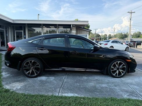 Used 2020 Honda Civic Sport image 8