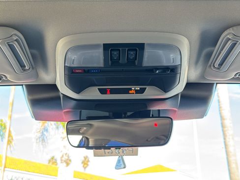 Certified 2024 Subaru Crosstrek 2.0i Premium image 14