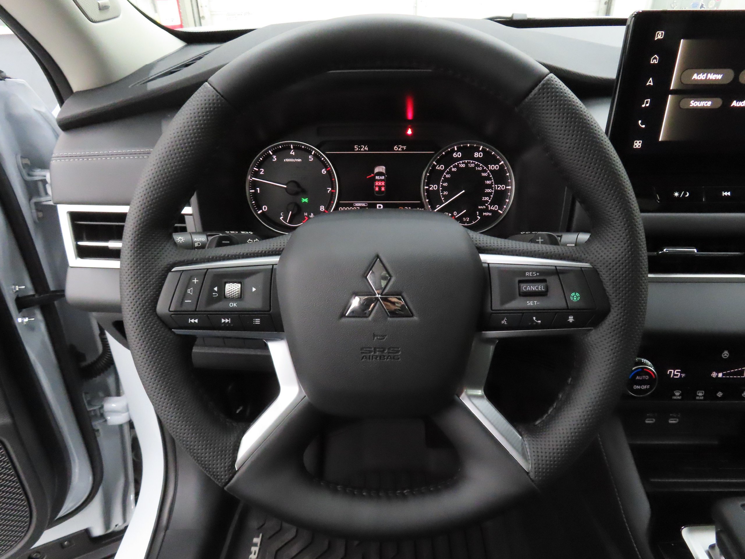 New 2026 Mitsubishi Outlander AWD image 15