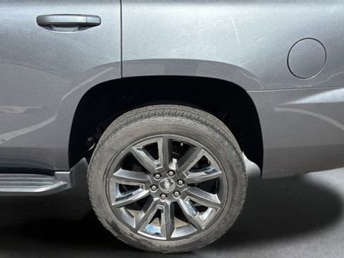 Used 2019 Chevrolet Tahoe LT image 32