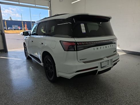 New 2026 INFINITI QX80 4WD w/ Sport Exterior Package image 3