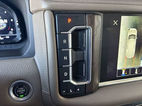 Certified 2023 GMC Yukon Denali image 16