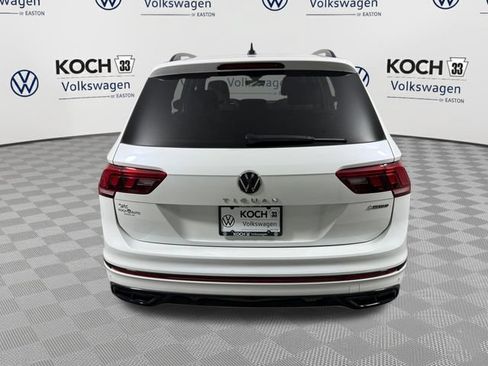 Used 2024 Volkswagen Tiguan SE R-Line AWD/4WD image 7