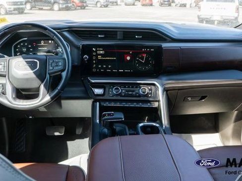 Used 2023 GMC Sierra 1500 Denali Ultimate AWD/4WD image 18