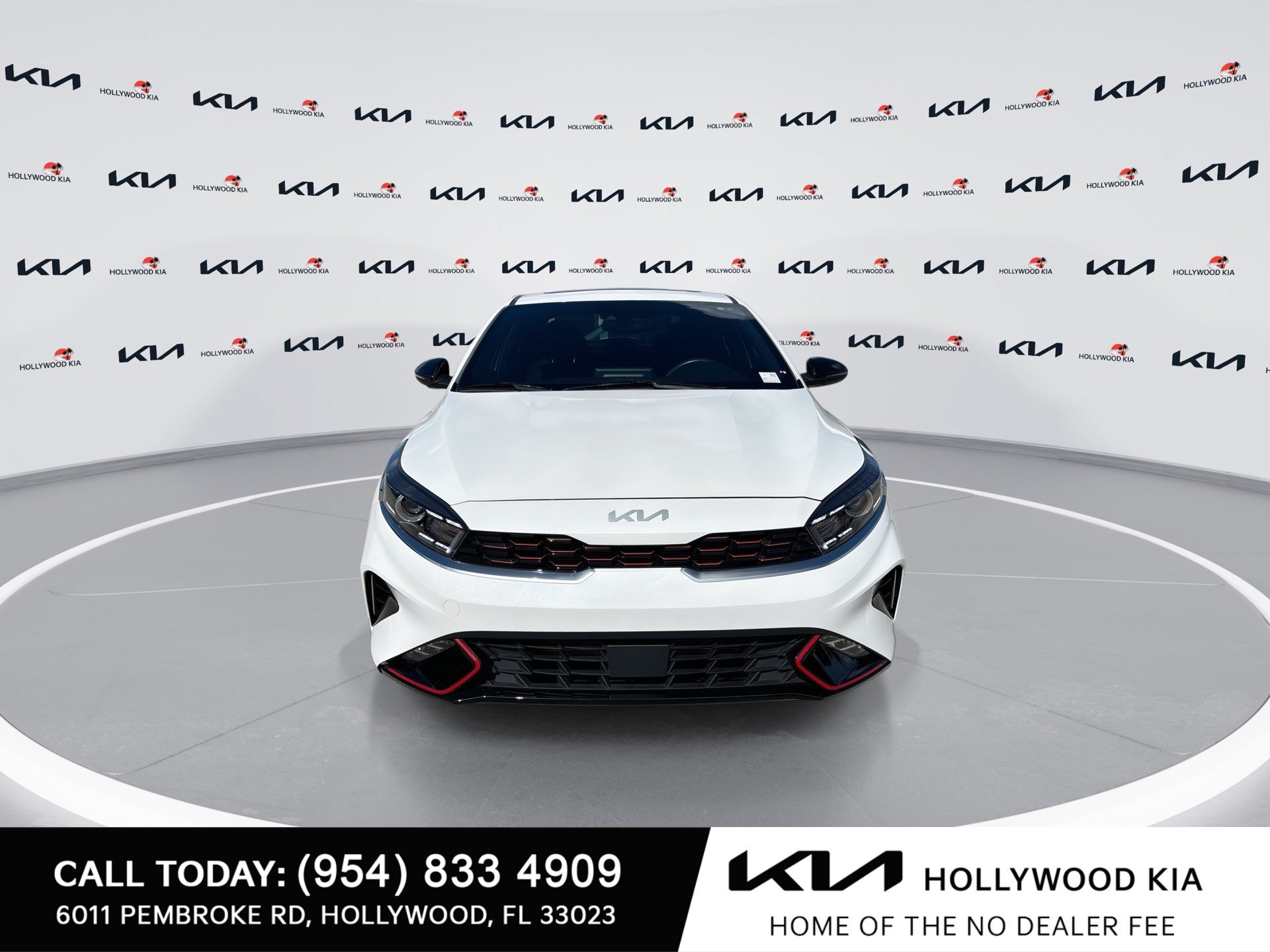 Used 2024 Kia Forte GT-Line w/ GT-Line Premium Package FWD image 3