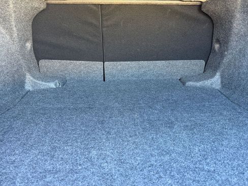 Used 2025 Toyota Corolla LE image 29