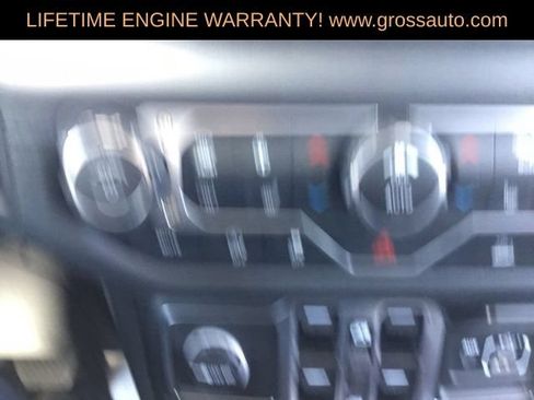 Used 2026 Jeep Wrangler Unlimited Sahara AWD/4WD image 29