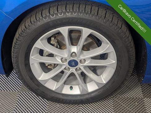 Used 2019 Ford Fusion SE FWD image 9