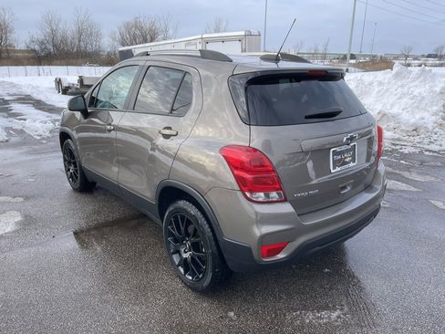 Used 2022 Chevrolet Trax LT w/ Sport Edition image 5