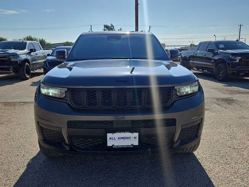 Used 2022 Jeep Grand Cherokee L Laredo AWD/4WD image 3