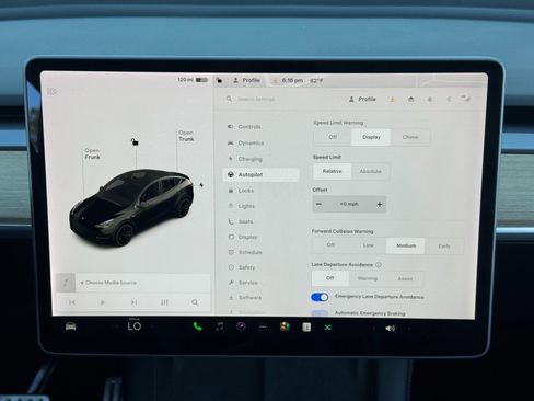 Used 2021 Tesla Model Y Performance image 26