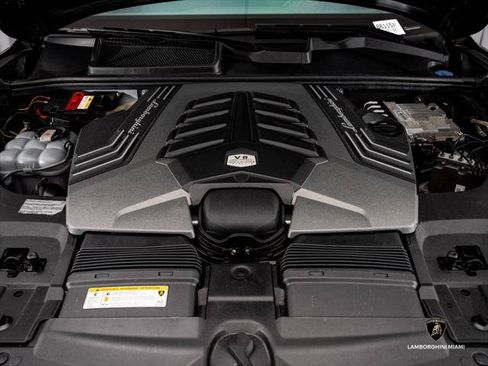 Used 2019 Lamborghini Urus AWD/4WD image 4