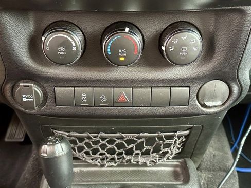 Used 2016 Jeep Wrangler Sport image 24