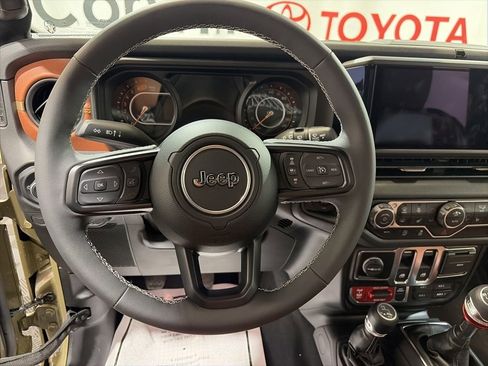 Used 2025 Jeep Wrangler Sport AWD/4WD image 21