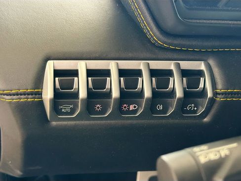 Used 2018 Lamborghini Aventador S image 30