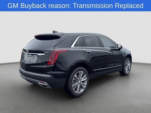 Used 2025 Cadillac XT5 Premium Luxury w/ Technology Package FWD image 6