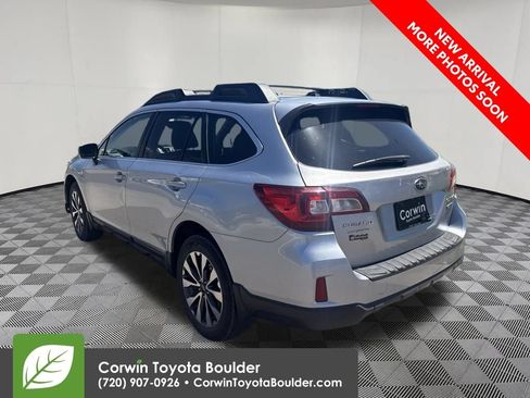 Used 2015 Subaru Outback 2.5i Limited AWD/4WD image 5