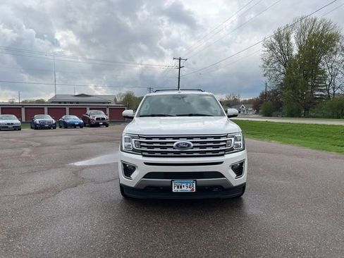 Used 2018 Ford Expedition Limited w/ Equipment Group 301A AWD/4WD image 2