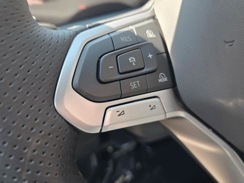 New 2026 Volkswagen Tiguan SE R-Line AWD/4WD image 19