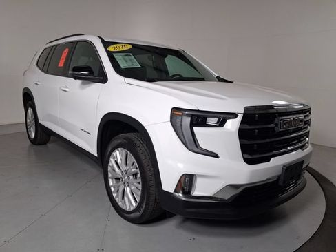 Certified 2026 GMC Acadia Elevation w/ Elevation Premium Package AWD/4WD image 2