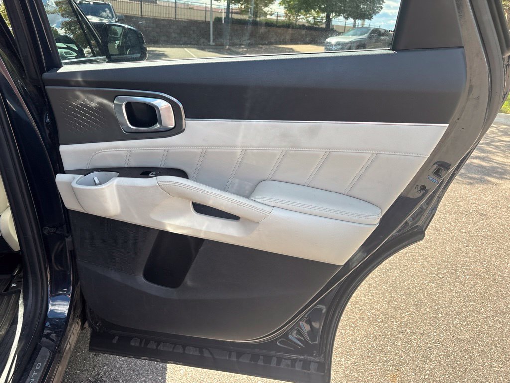 Used 2022 Kia Sorento SX AWD/4WD image 22