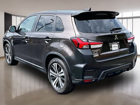 Used 2020 Mitsubishi Outlander Sport ES FWD image 4