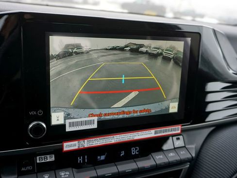 New 2026 Toyota Camry SE image 2