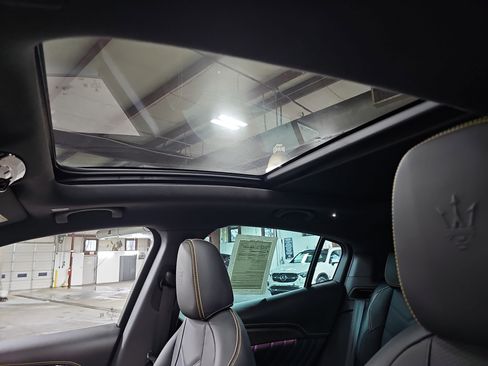 Used 2023 Maserati Grecale Modena image 31