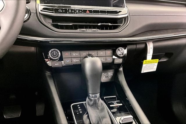 New 2026 Jeep Compass Latitude AWD/4WD image 7