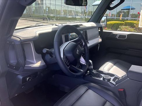 New 2026 Ford Bronco Outer Banks AWD/4WD image 6