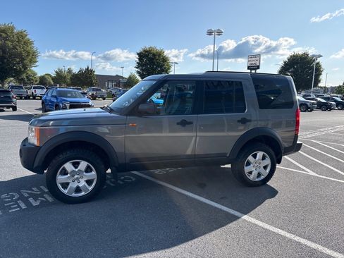 Used 2008 Land Rover LR3 HSE AWD/4WD image 2