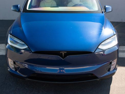 Used 2018 Tesla Model X P100D image 20