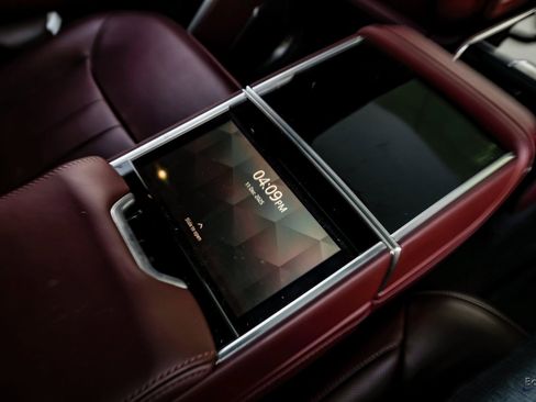 Used 2023 Land Rover Range Rover Long Wheelbase Autobiography image 52