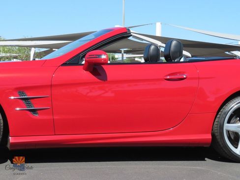Used 2013 Mercedes-Benz SL 550 image 20
