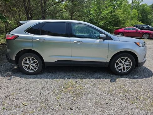Used 2023 Ford Edge SEL w/ Convenience Package AWD/4WD image 2