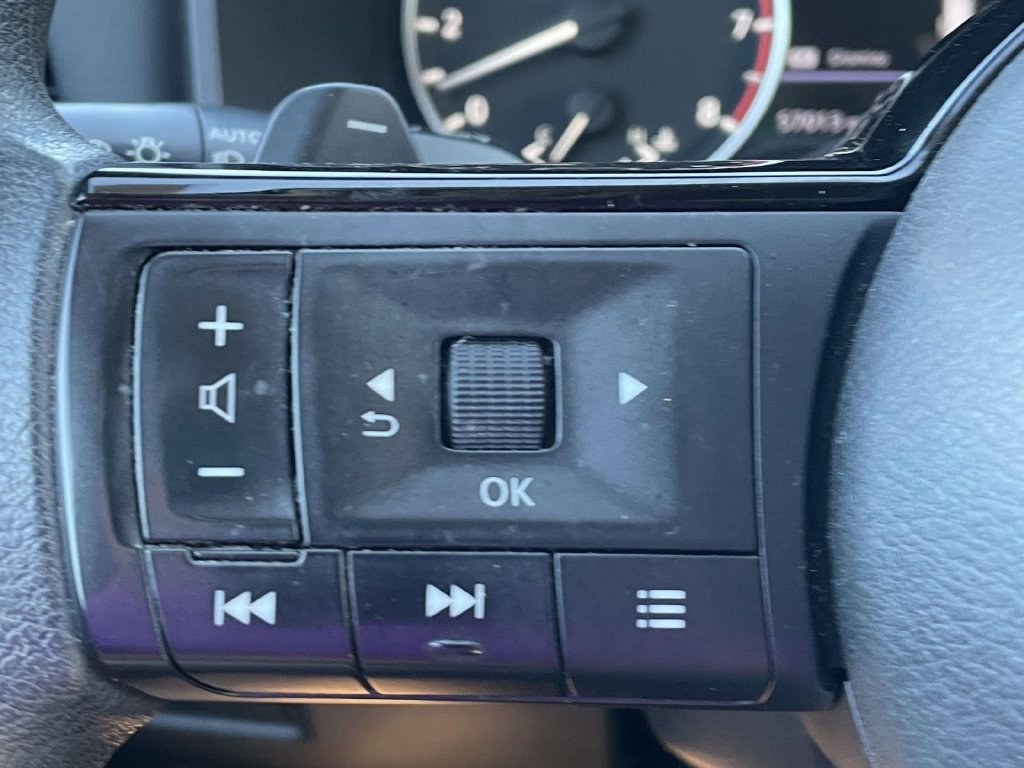 Used 2021 Nissan Rogue SV AWD/4WD image 29