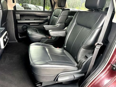 Used 2024 Ford Expedition XLT RWD image 19