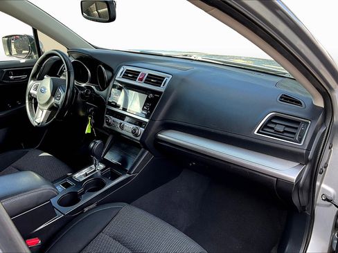 Used 2016 Subaru Outback 2.5i Premium image 15