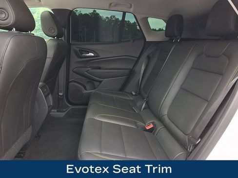 Used 2025 Chevrolet Trax ACTIV w/ Sunroof Package FWD image 21