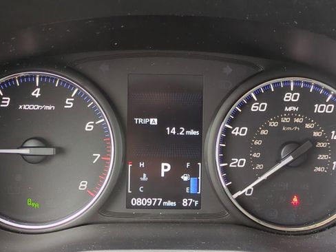 Used 2020 Mitsubishi Outlander SEL image 22