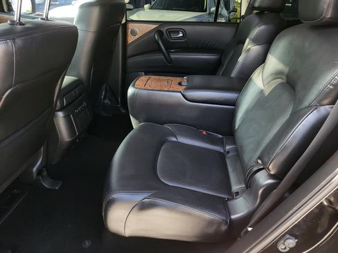 Used 2023 Nissan Armada SL w/ Captain's Chairs Package AWD/4WD image 13