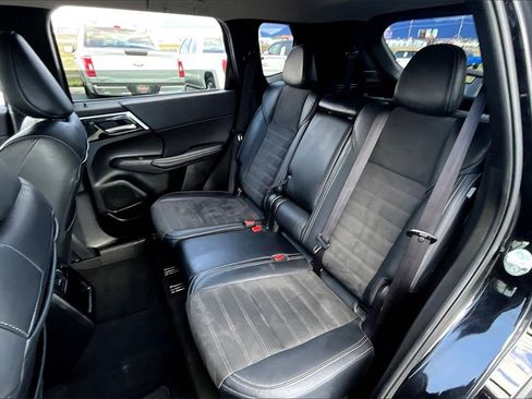 Used 2024 Mitsubishi Outlander SE Black Edition image 26