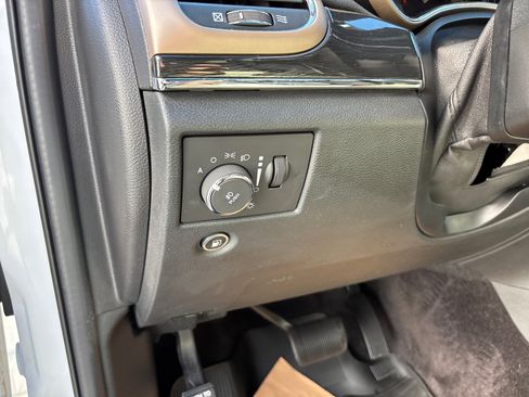 Used 2016 Jeep Grand Cherokee Limited 75th Anniversary image 14