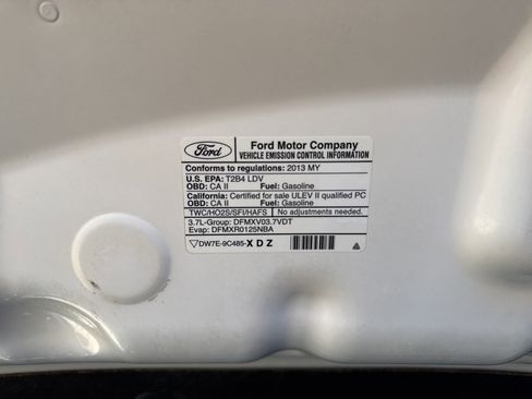 Used 2013 Ford Mustang Premium image 32