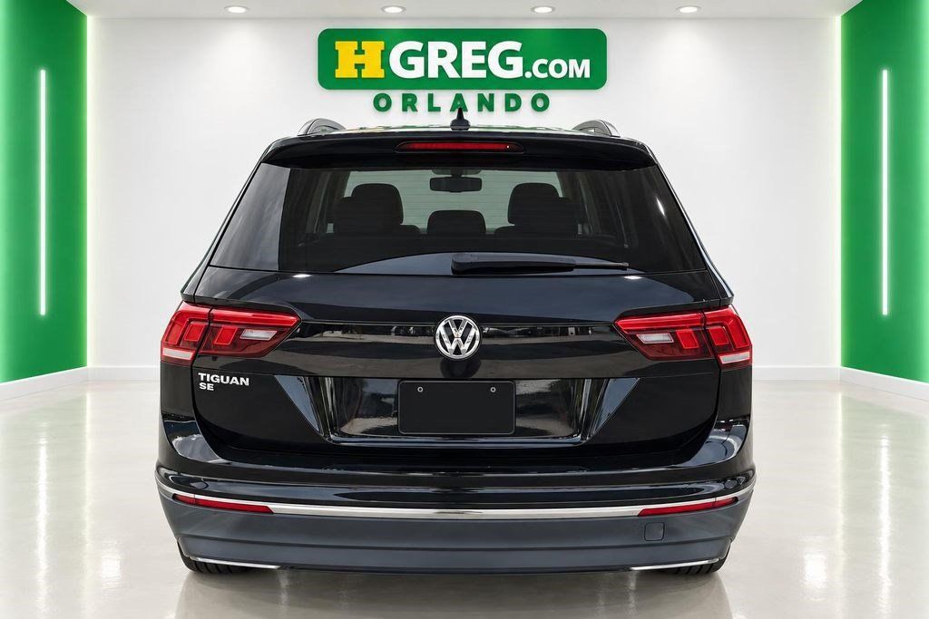 Used 2020 Volkswagen Tiguan SE FWD image 8
