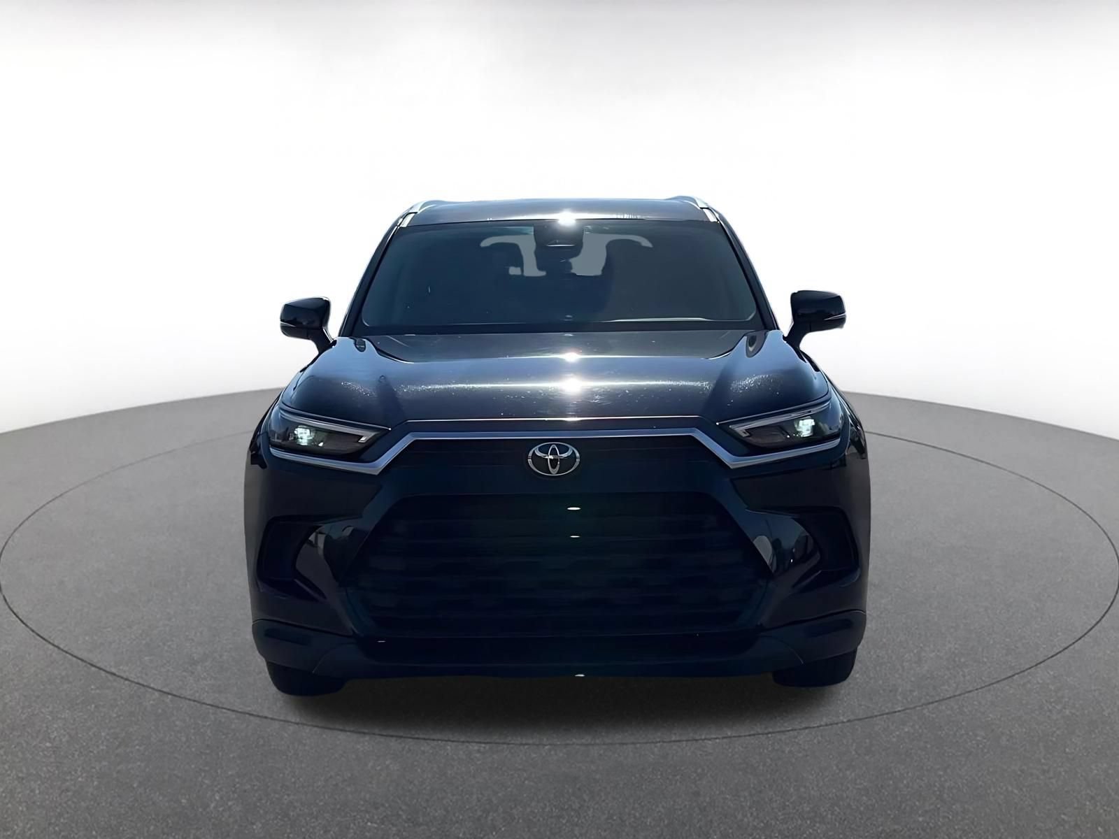 Used 2026 Toyota Grand Highlander AWD image 4