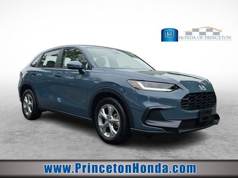 Used 2025 Honda HR-V LX image 1