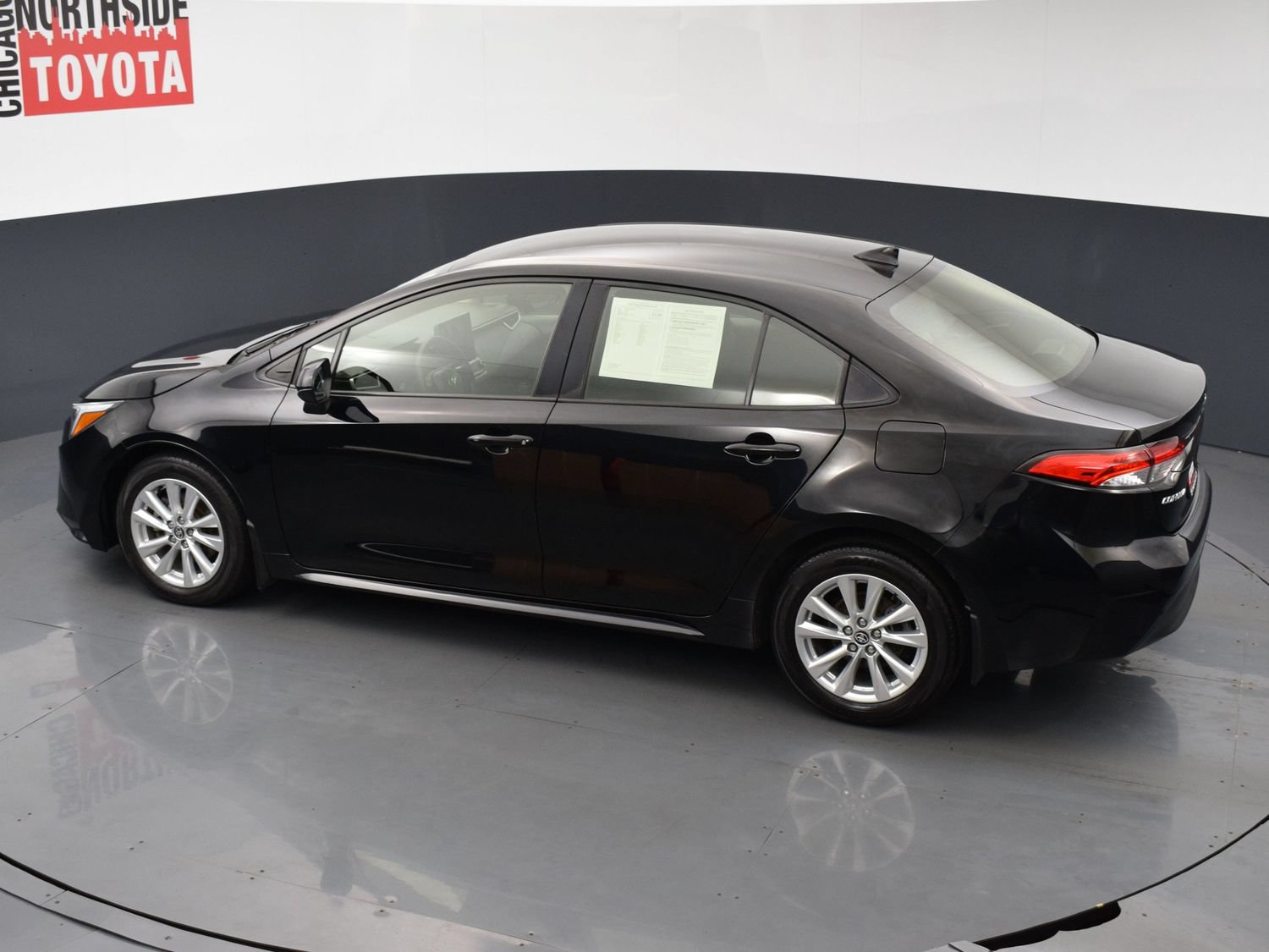 Used 2023 Toyota Corolla LE w/ LE Convenience Package FWD image 18